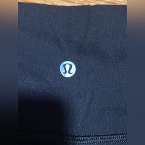 lululemon leggings- 4 (send offers!)